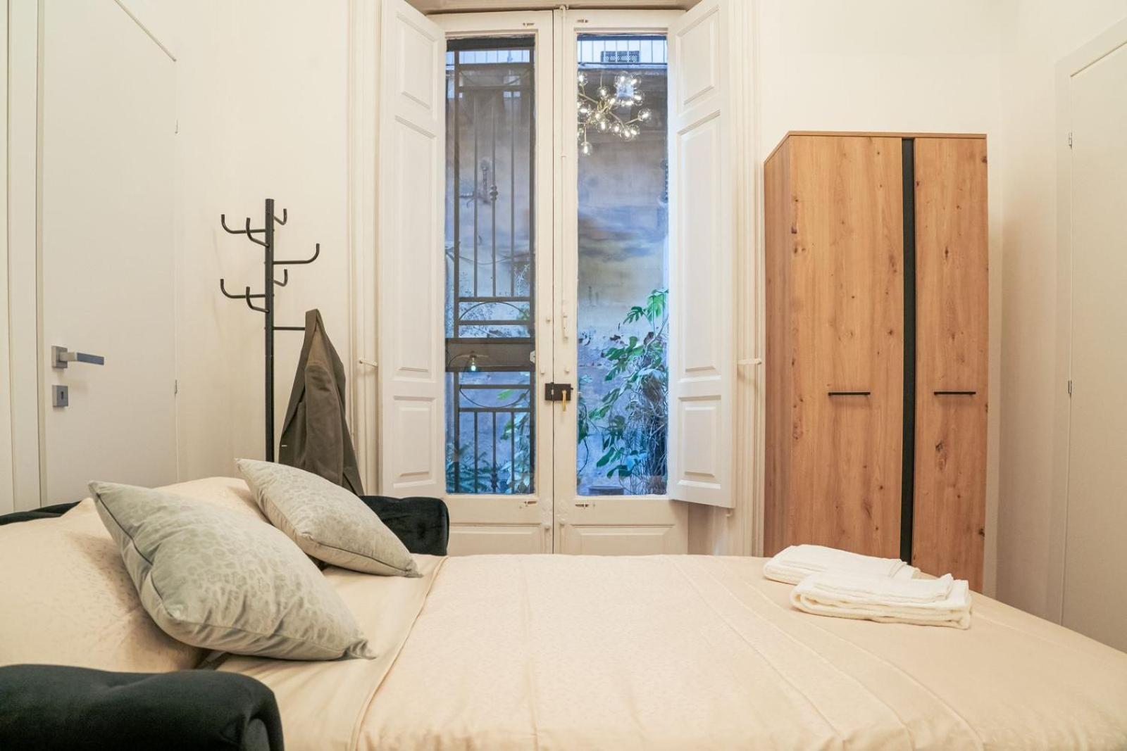 Elegant Design Apartment In Historical City Center Catania Luaran gambar